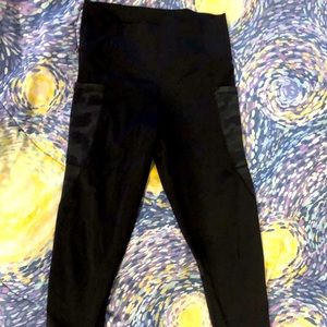 ZYIA capri running/yoga pants